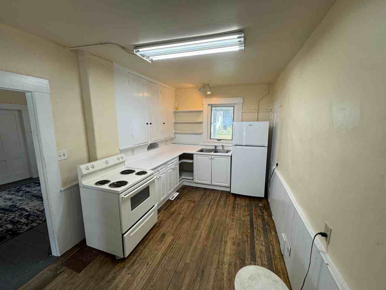 731 Hill St #A - Photo 5 of 5