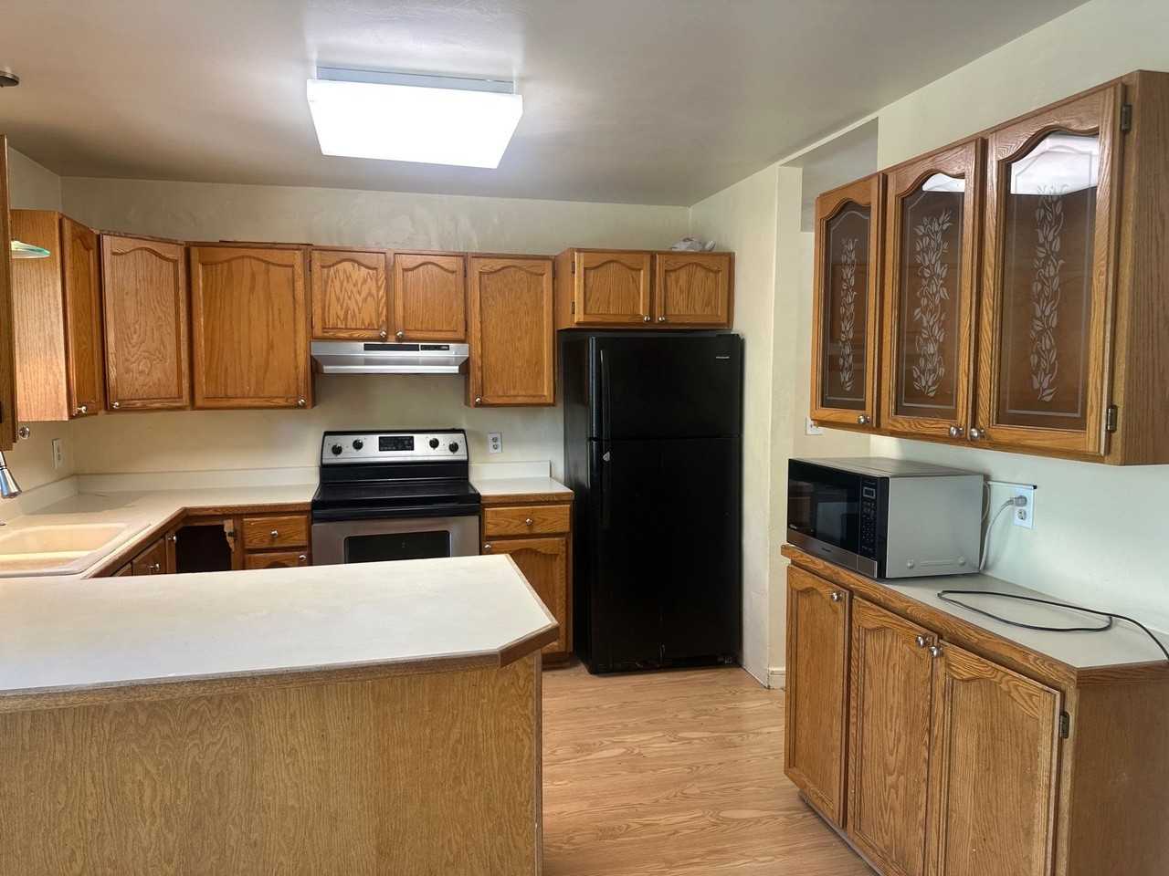 9523 S Raintree Dr - Photo 5 of 17