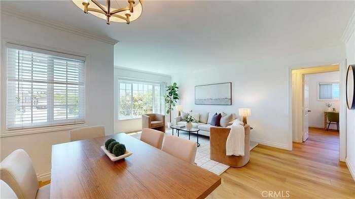 9955 Maplewood St - Photo 2 of 18