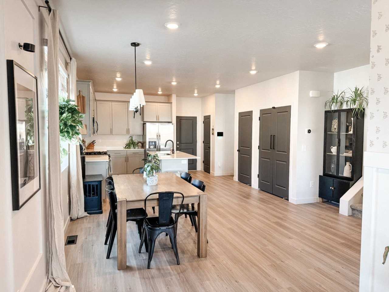 932 W Purpledisk Ct - Photo 5 of 19