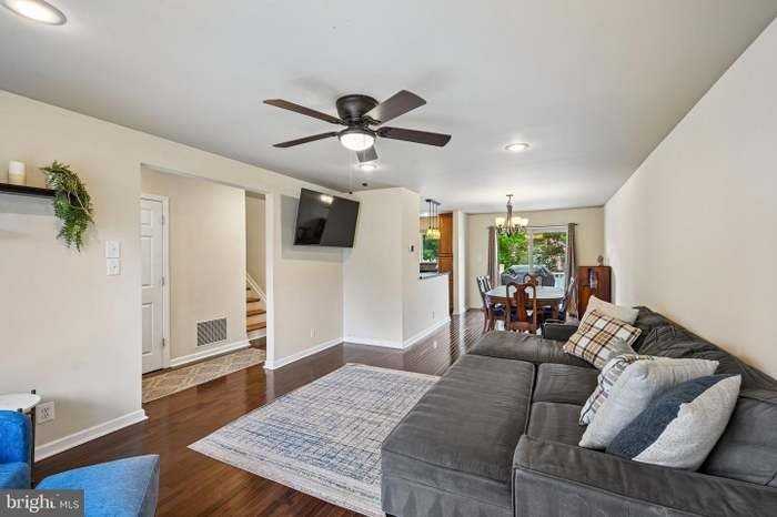 129 Valley Run Dr - Photo 3 of 20