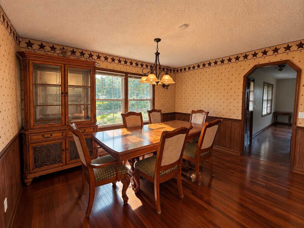 3702 Masters Dr - Photo 4 of 16