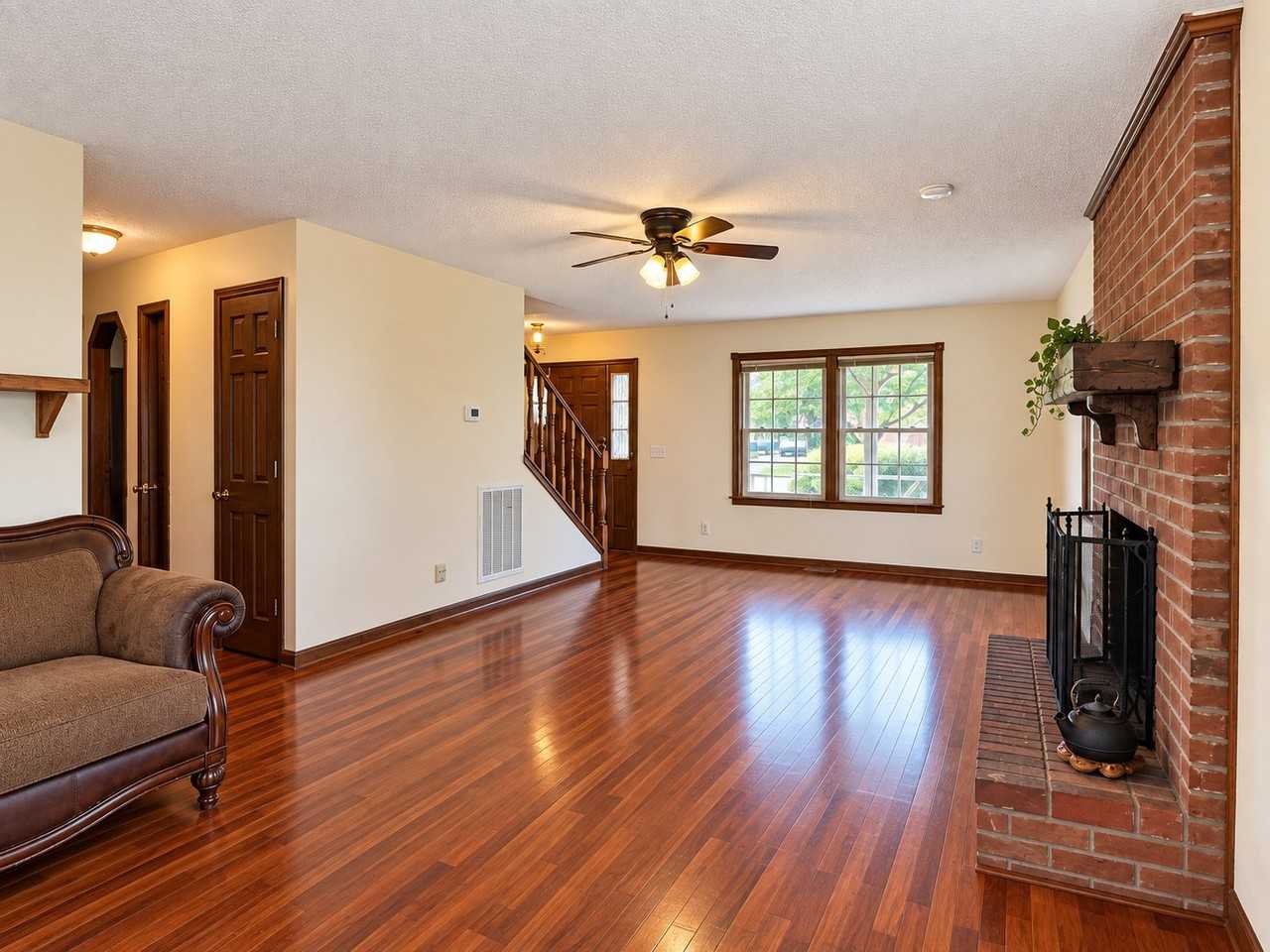3702 Masters Dr - Photo 5 of 16