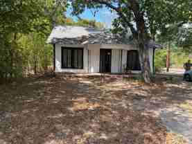 2701 Parrott Ave - Photo 1 of 1