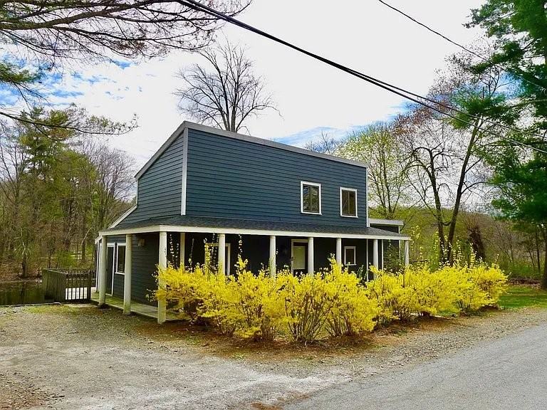 8 4th Ave - Photo 2 of 8