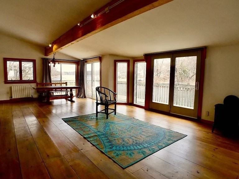 8 4th Ave - Photo 3 of 8