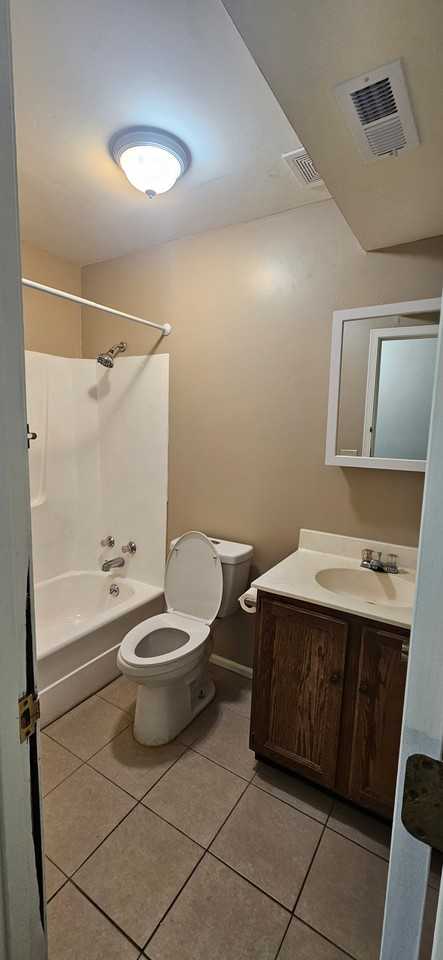 235 E Park St #1 - Photo 6 of 8