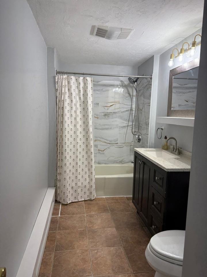 781 Ward St #1 - Photo 3 of 13