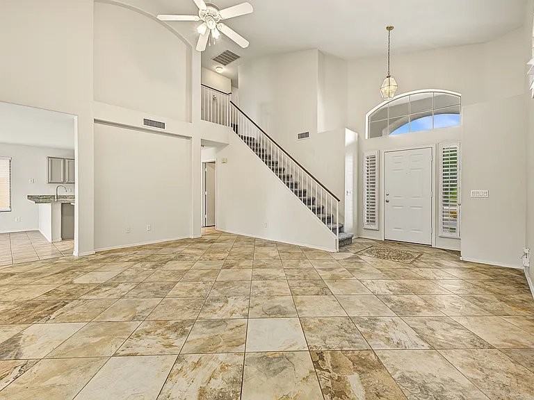 447 W Calle Monte Vis - Photo 7 of 13