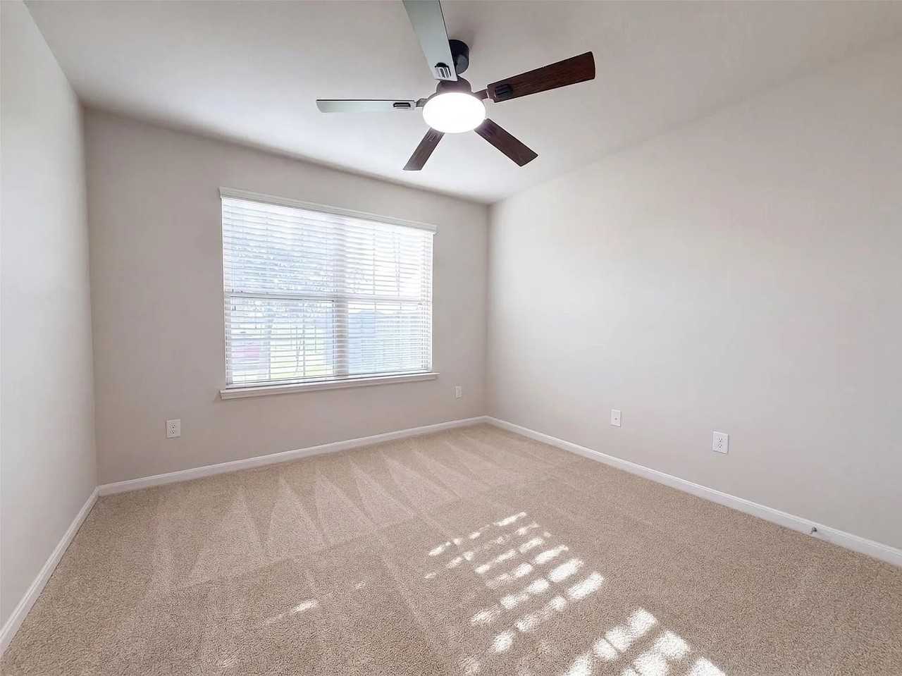 8318 Oakleaf Meadow Ct - Photo 6 of 12