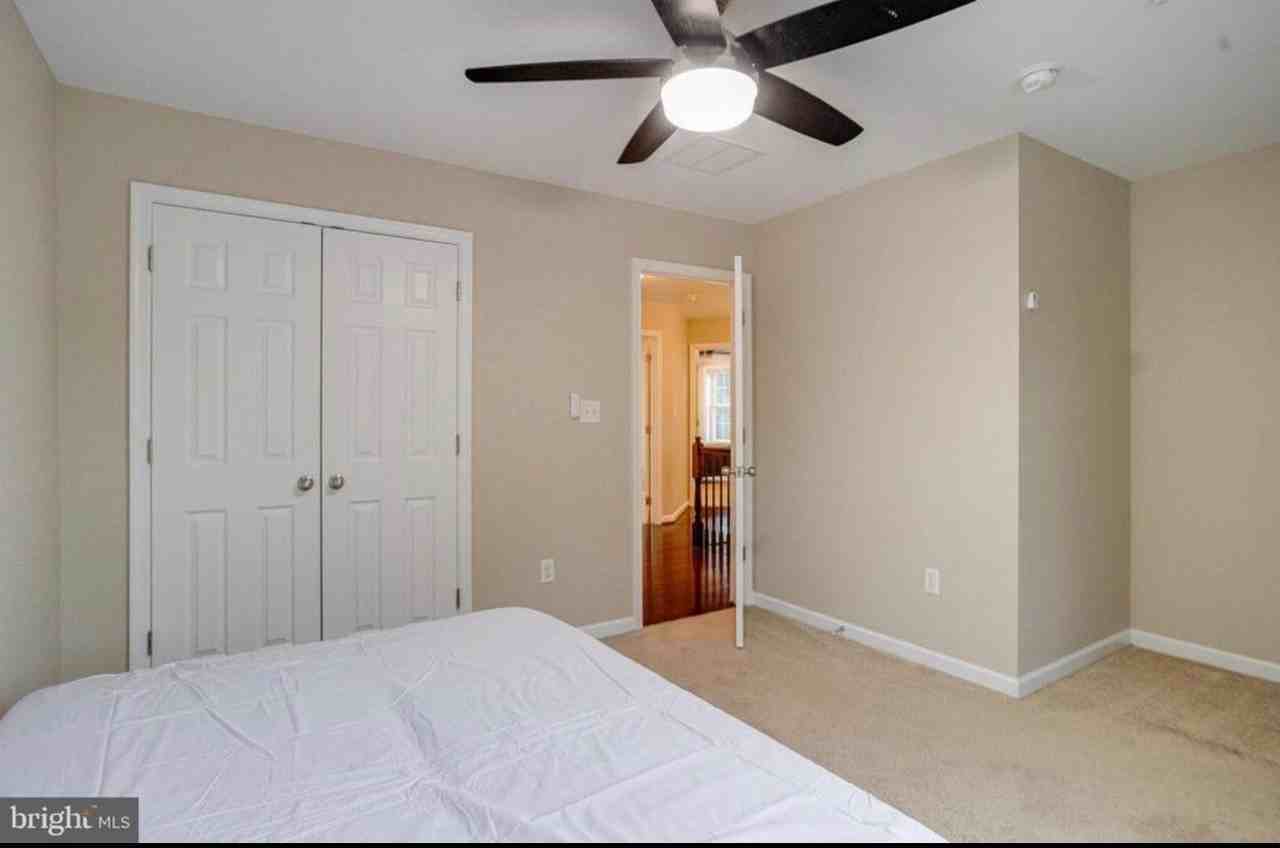 1236 Frances Pl - Photo 5 of 17