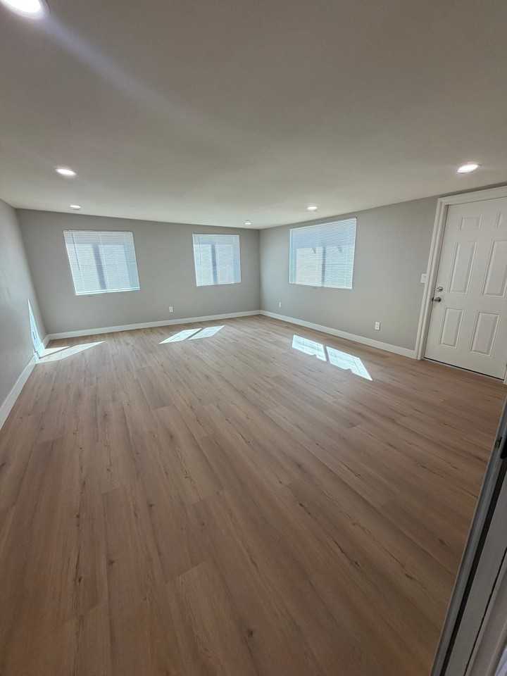 1383 Wystone Dr - Photo 6 of 15