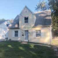 featured image of 610 E Monroe St