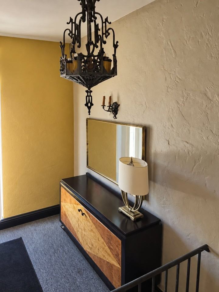 400 N Sycamore Ave #7 - Photo 5 of 15