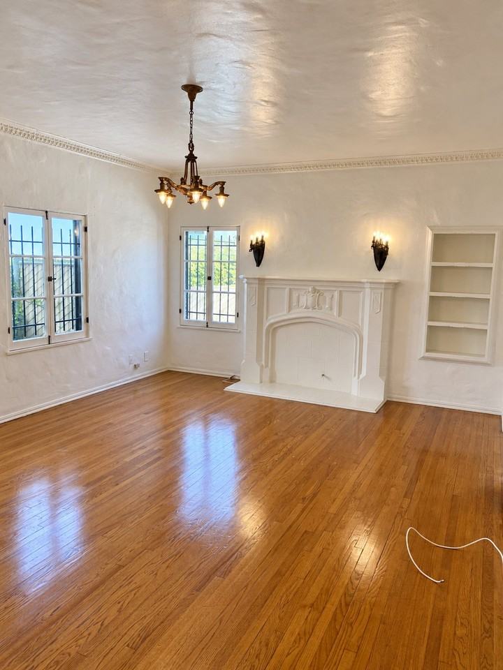 400 N Sycamore Ave #7 - Photo 7 of 15