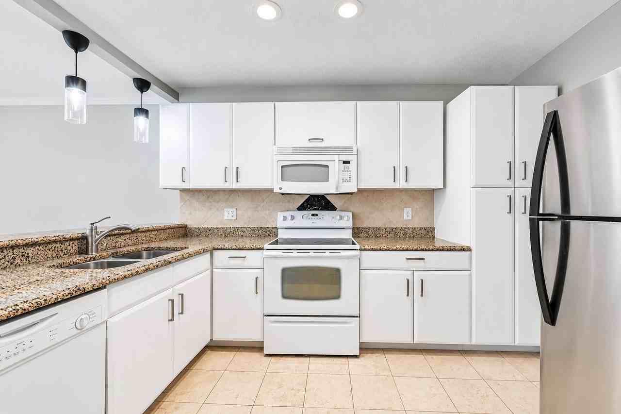3919 Holland Ave #205 - Photo 4 of 11