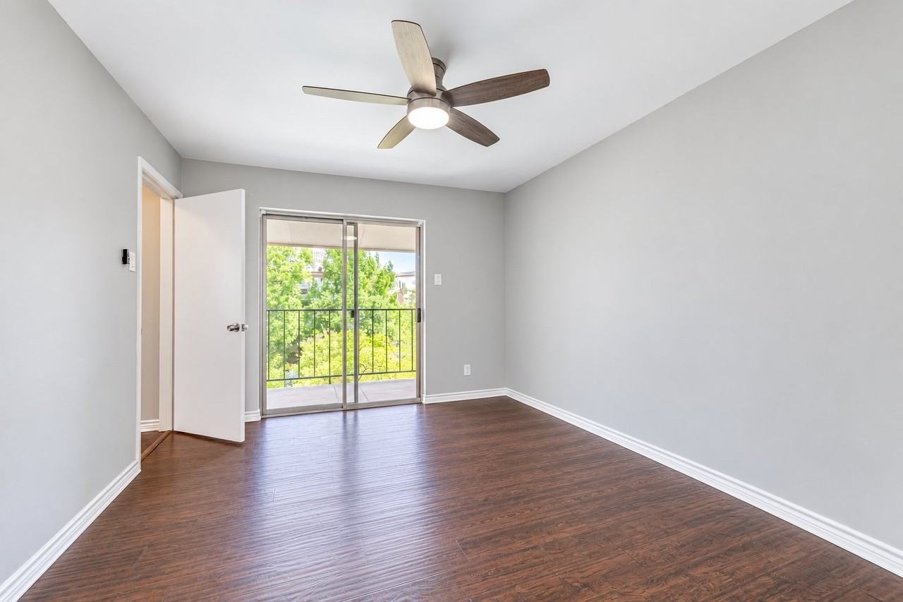 3919 Holland Ave #205 - Photo 7 of 11