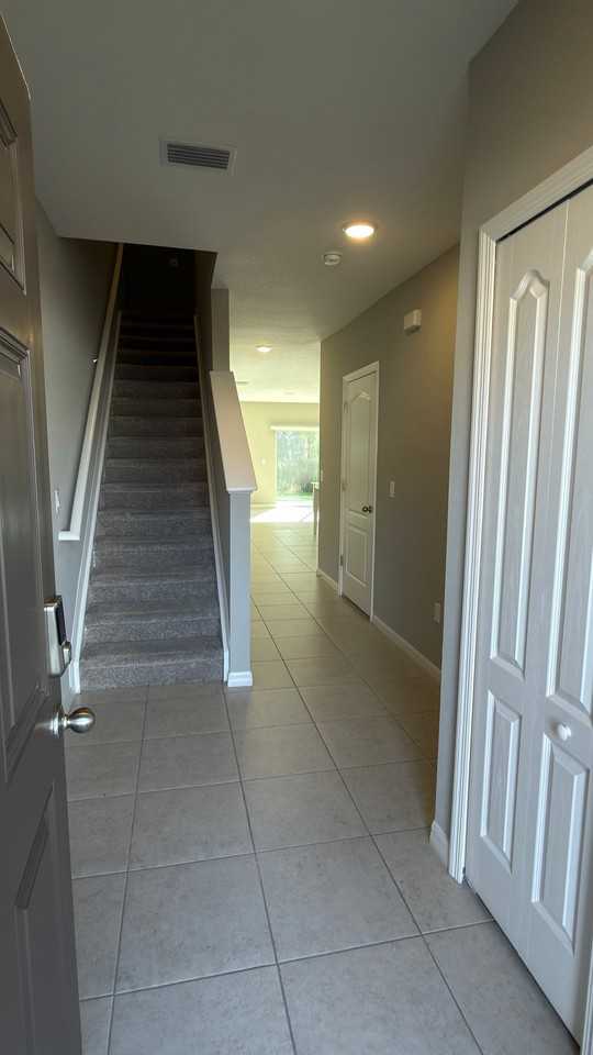 3974 Collegiate Blvd - Photo 2 of 15