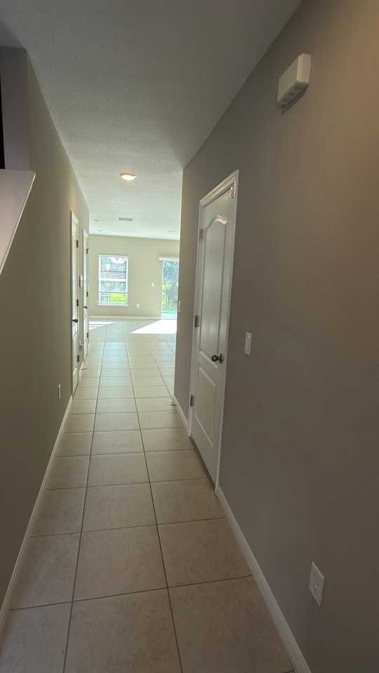 3974 Collegiate Blvd - Photo 3 of 15