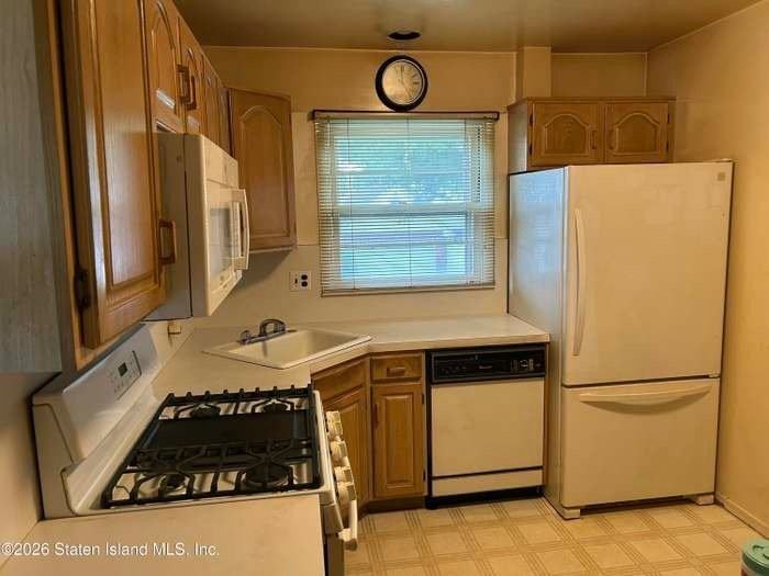 101 Wilson Ter - Photo 2 of 18