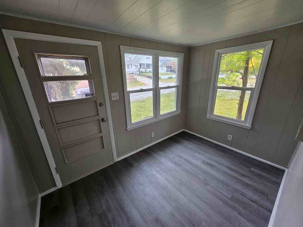 104 S Huttig Ave - Photo 7 of 19