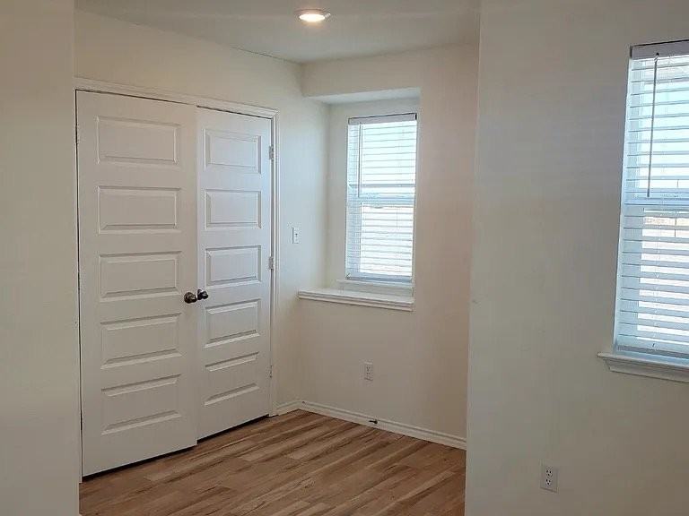 1126 Loganberry Dr - Photo 6 of 6