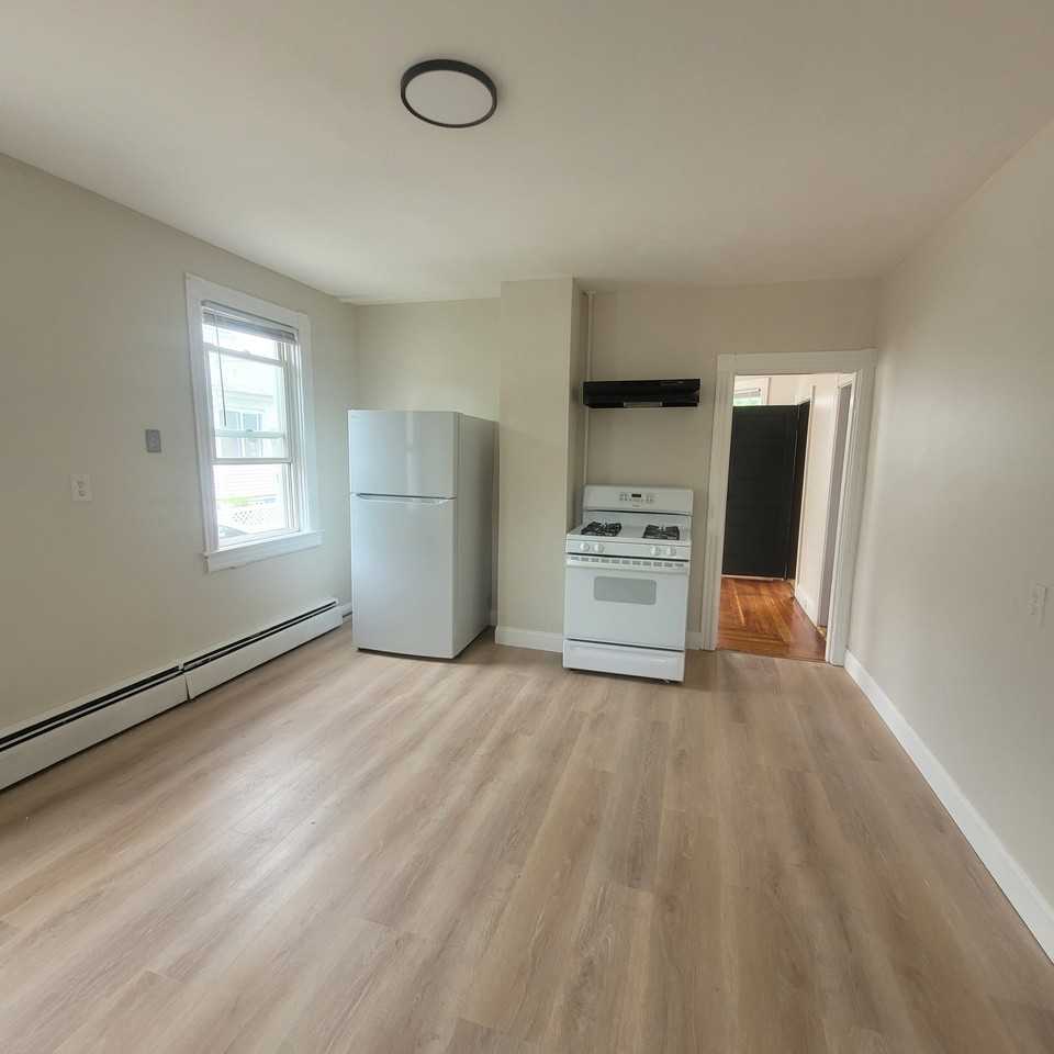 10 Molter St #1 - Photo 4 of 9