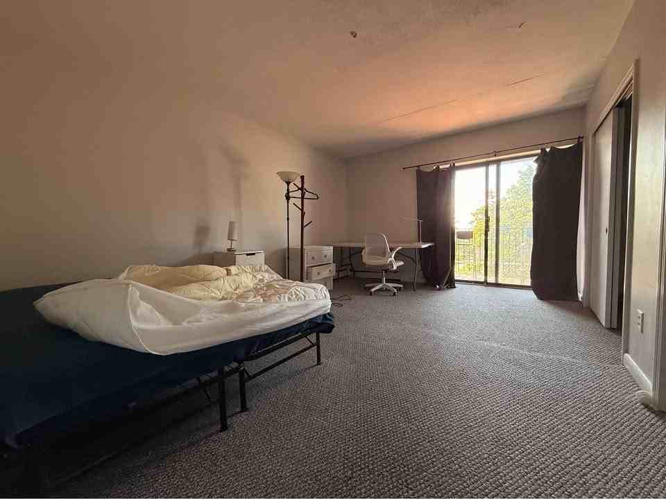 27 Alpine Street - Photo 3 of 6
