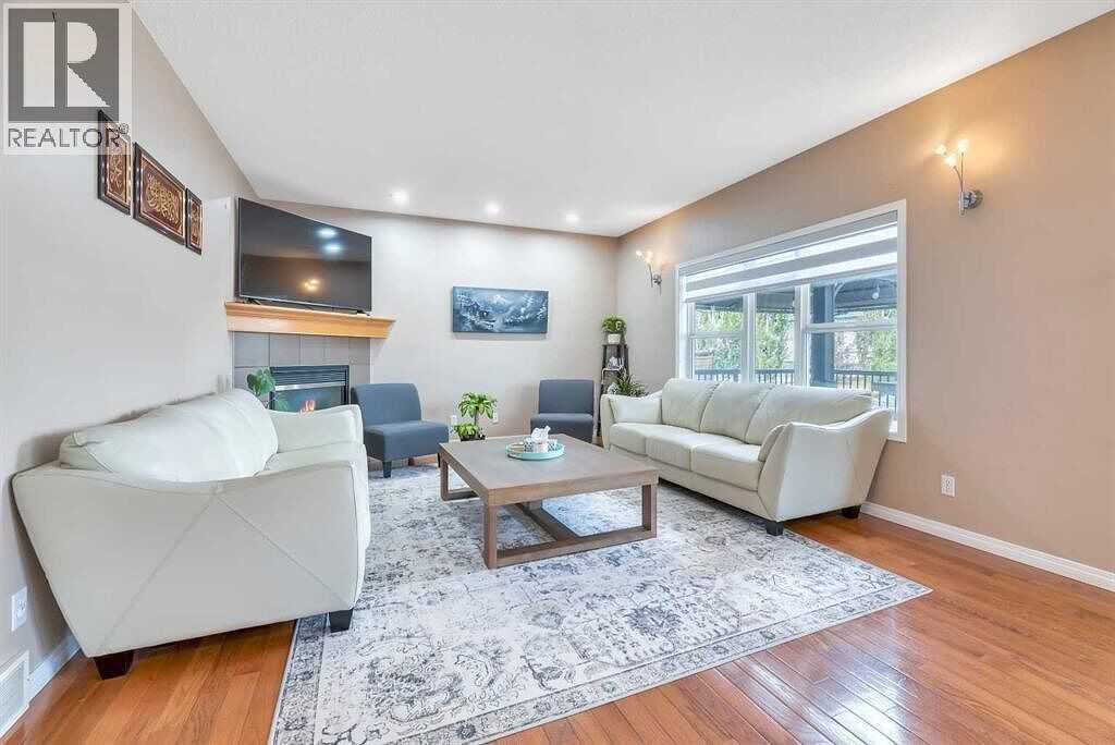 245 Springmere Way - Photo 2 of 34