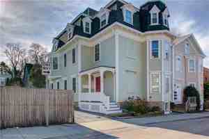 featured image of 109 Church St Apt 4 #4