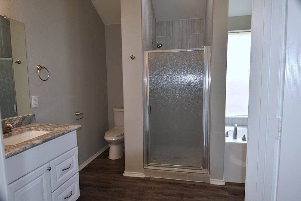 2404 N Clarkson St #NA - Photo 3 of 3
