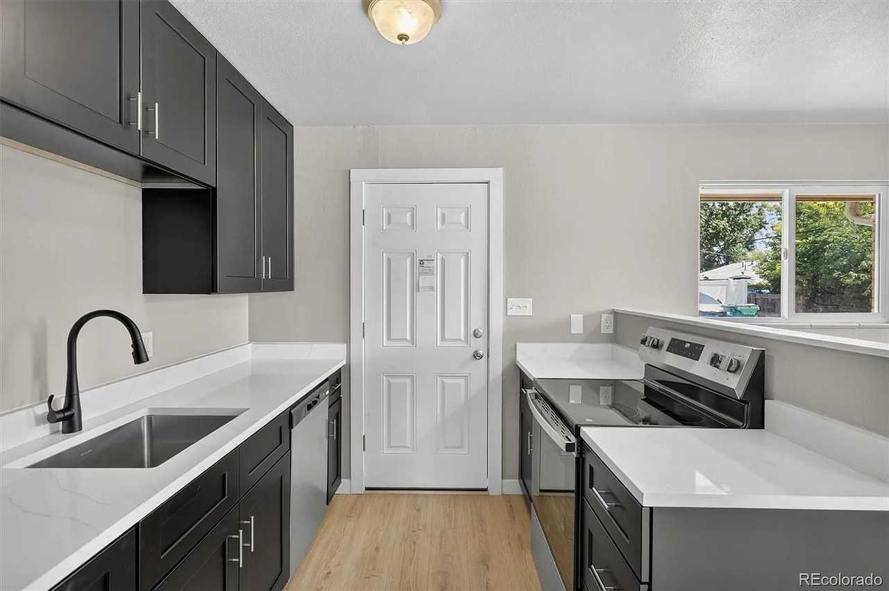 12920 E 13th Pl #NA - Photo 5 of 18
