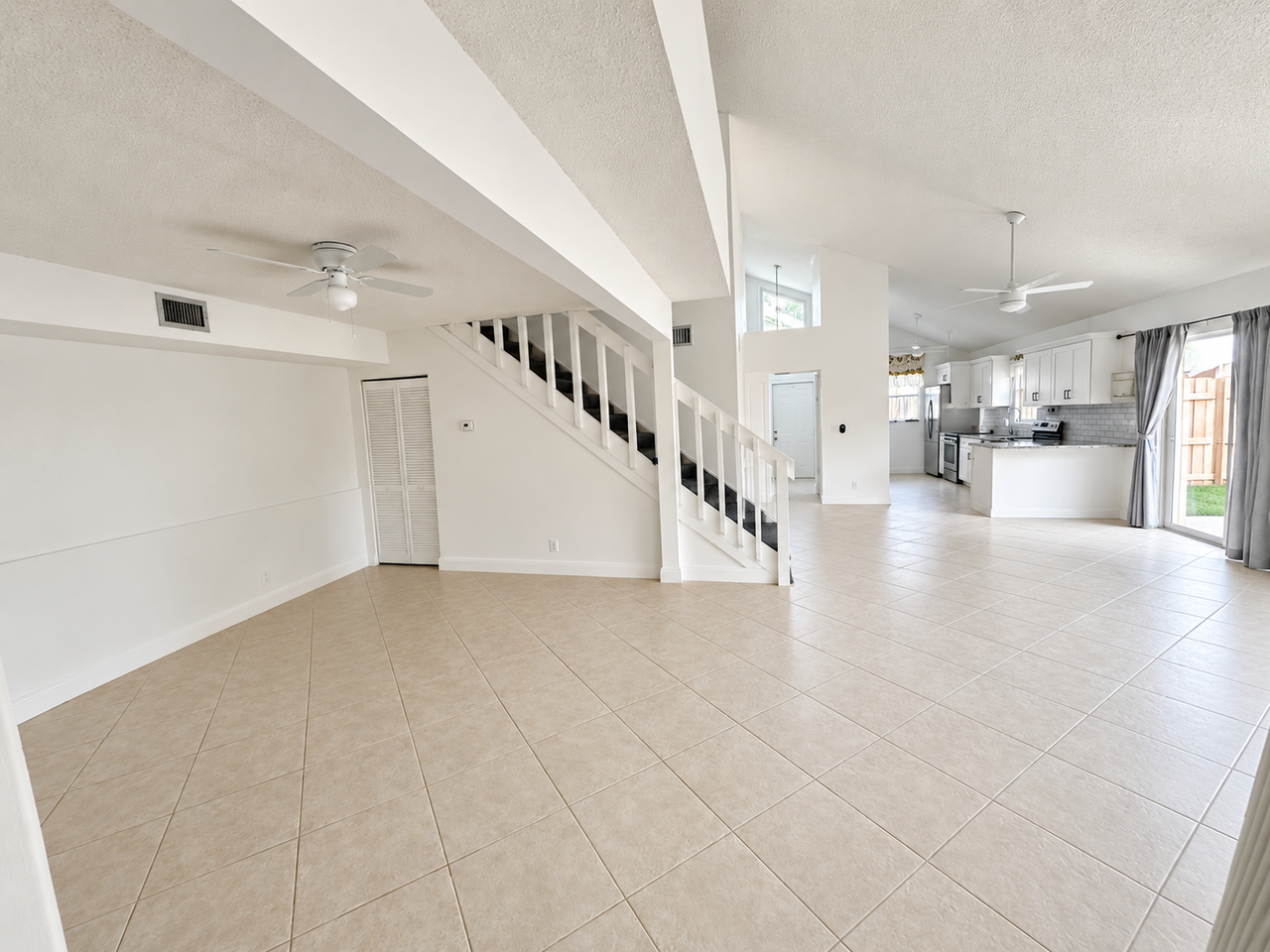 291 Maplecrest Cir #291 - Photo 4 of 13