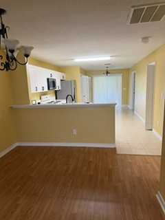 3017 Hawthorne Pl - Photo 2 of 7