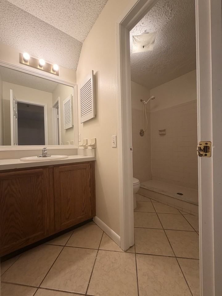 4421 Winderbrook Ct #1 - Photo 5 of 14