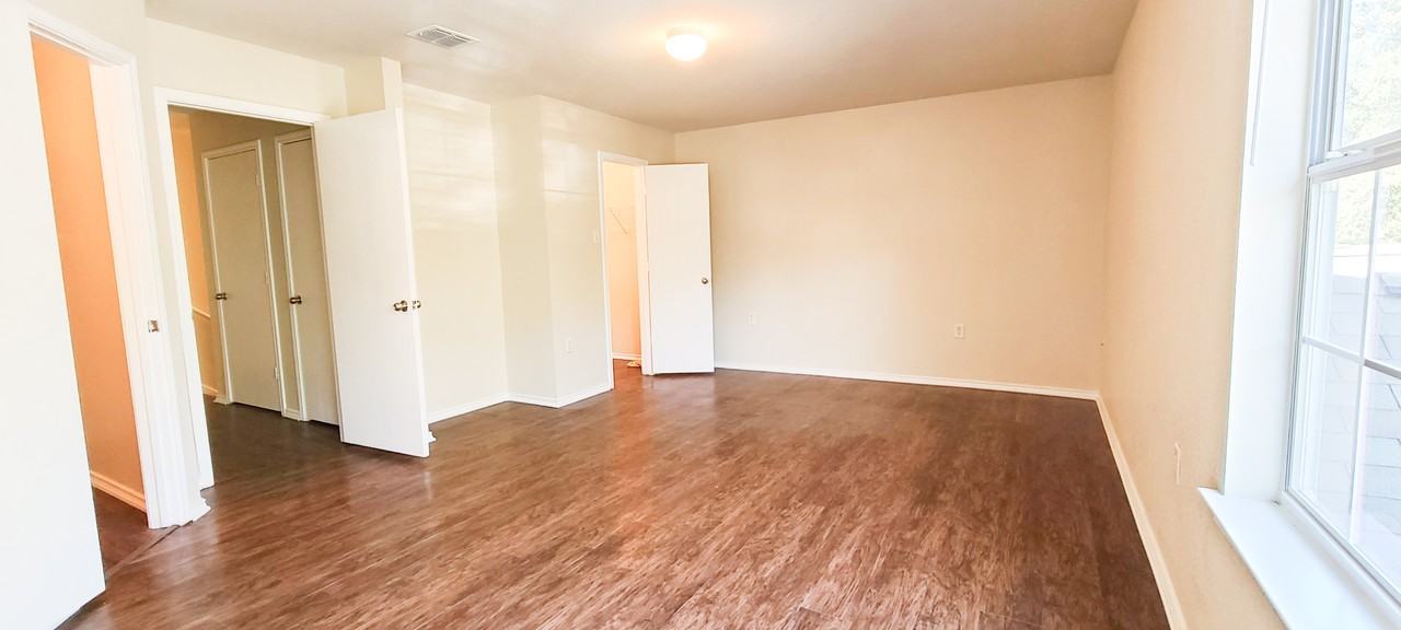 4134 St Charles Bay #NA - Photo 7 of 16