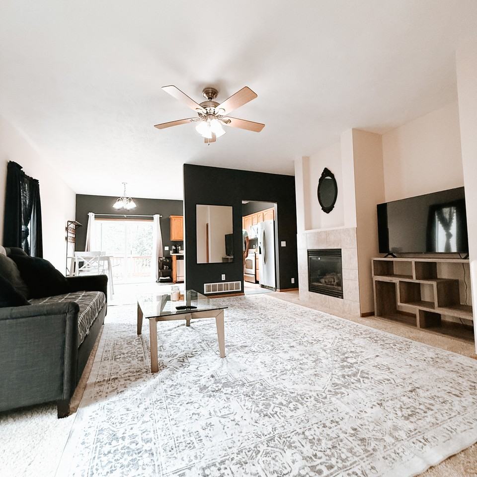 10609 S 25th Ave #NA - Photo 7 of 12