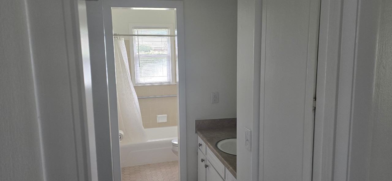 2100 Saddlewood Trl #NA - Photo 6 of 18