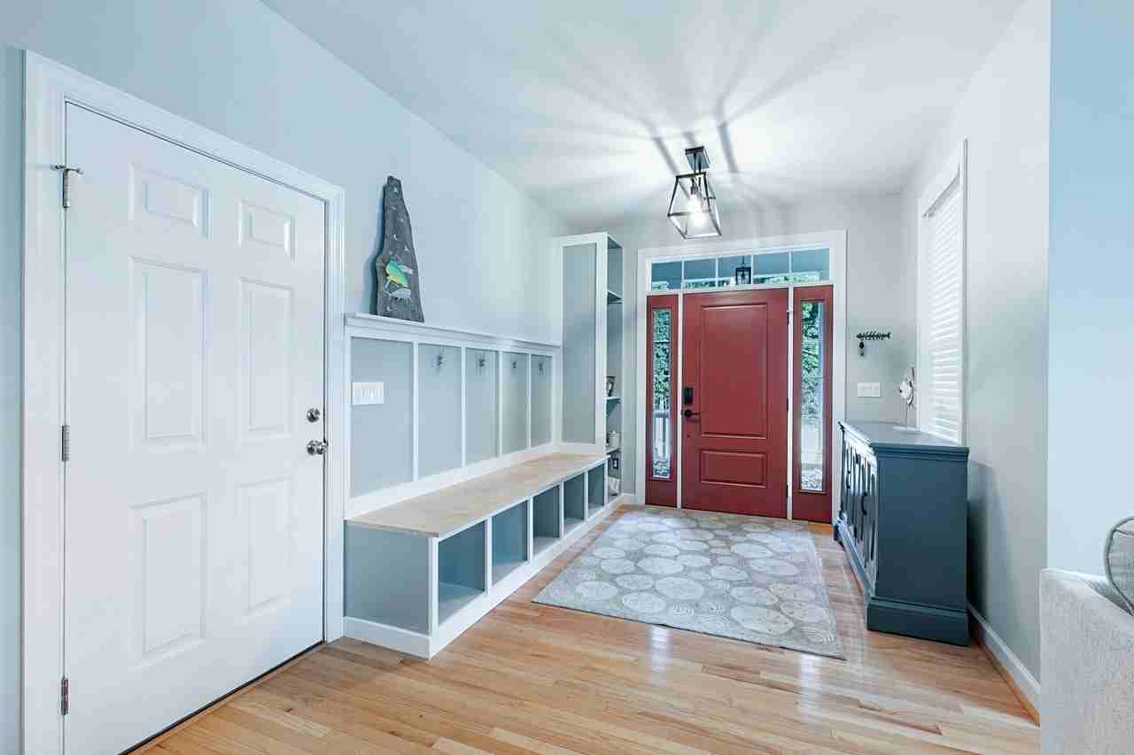 7958 Roaring Springs Rd #NA - Photo 2 of 24