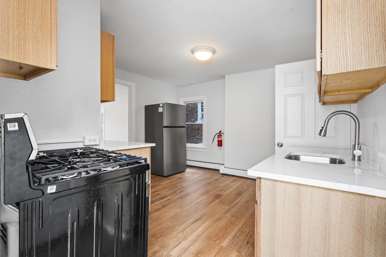 25 Main St #NA - Photo 5 of 20