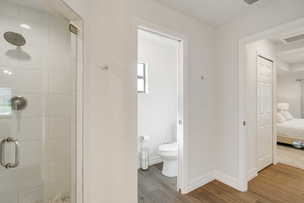 2510 Sw 10th Ave #NA - Photo 6 of 13