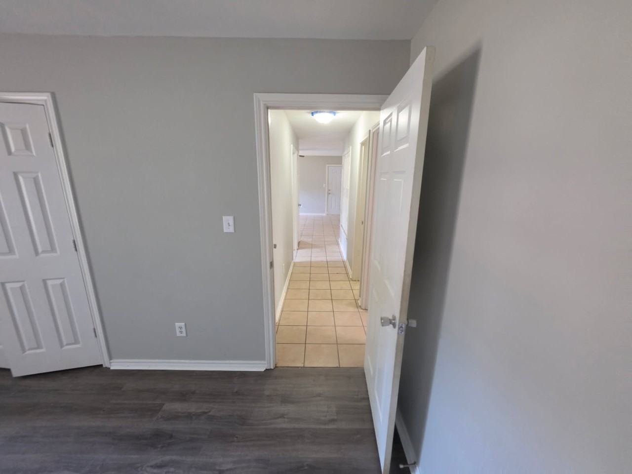 506 Brentwood Dr #NA - Photo 4 of 20