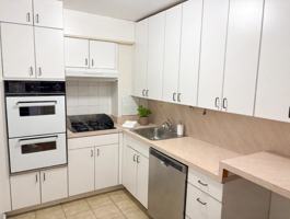 featured image of 275 Bay 37th St #1A