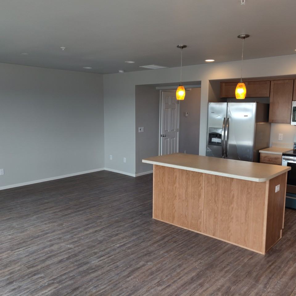 564 S Angus Ave #H - Photo 2 of 10