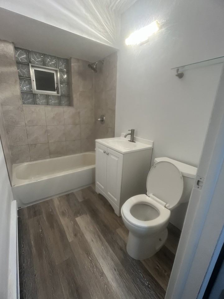 3117 S Laramie Ave #3N - Photo 3 of 10