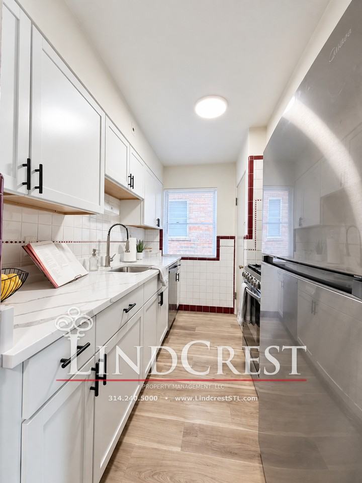5839 Sunshine Dr #5839 - Photo 4 of 11