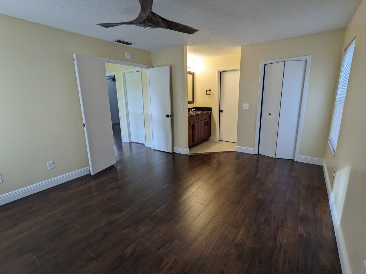 3400 Coachlight Dr #NA - Photo 7 of 13