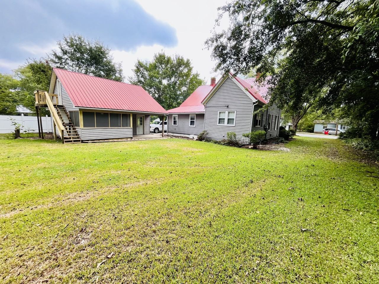 339 Sharon St #NA - Photo 5 of 24