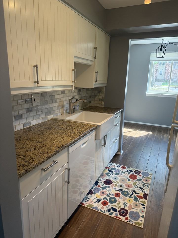 334 Riviera Dr #334 - Photo 2 of 13