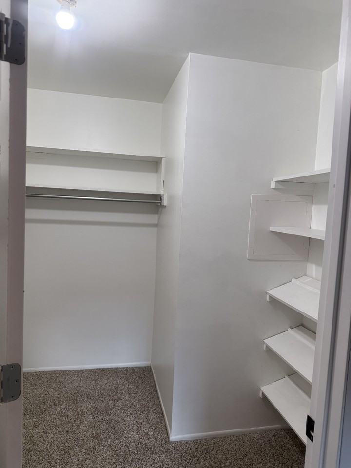 334 Riviera Dr #334 - Photo 7 of 13